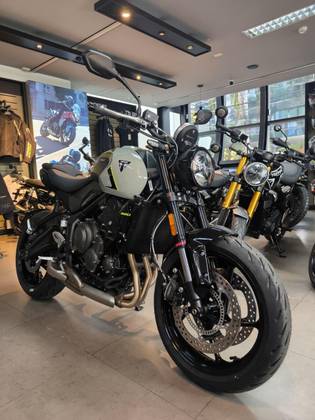 TRIUMPH TRIDENT 660 TRIUMPH TRIDENT 660